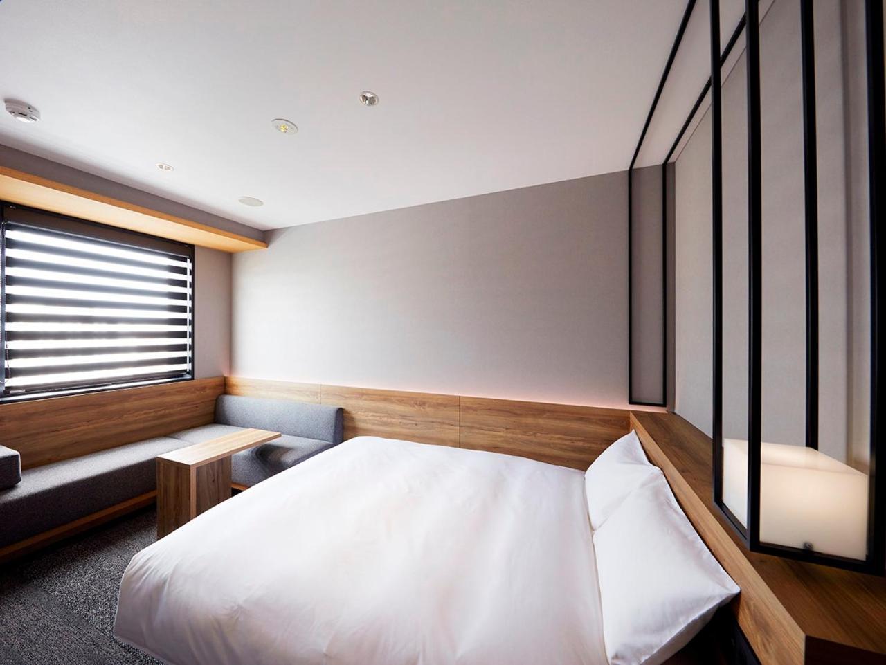 Hotel Androoms Shin-Osaka Exteriör bild